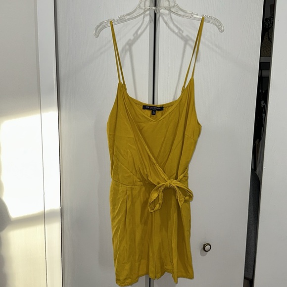 Mustard romper - Picture 2 of 6